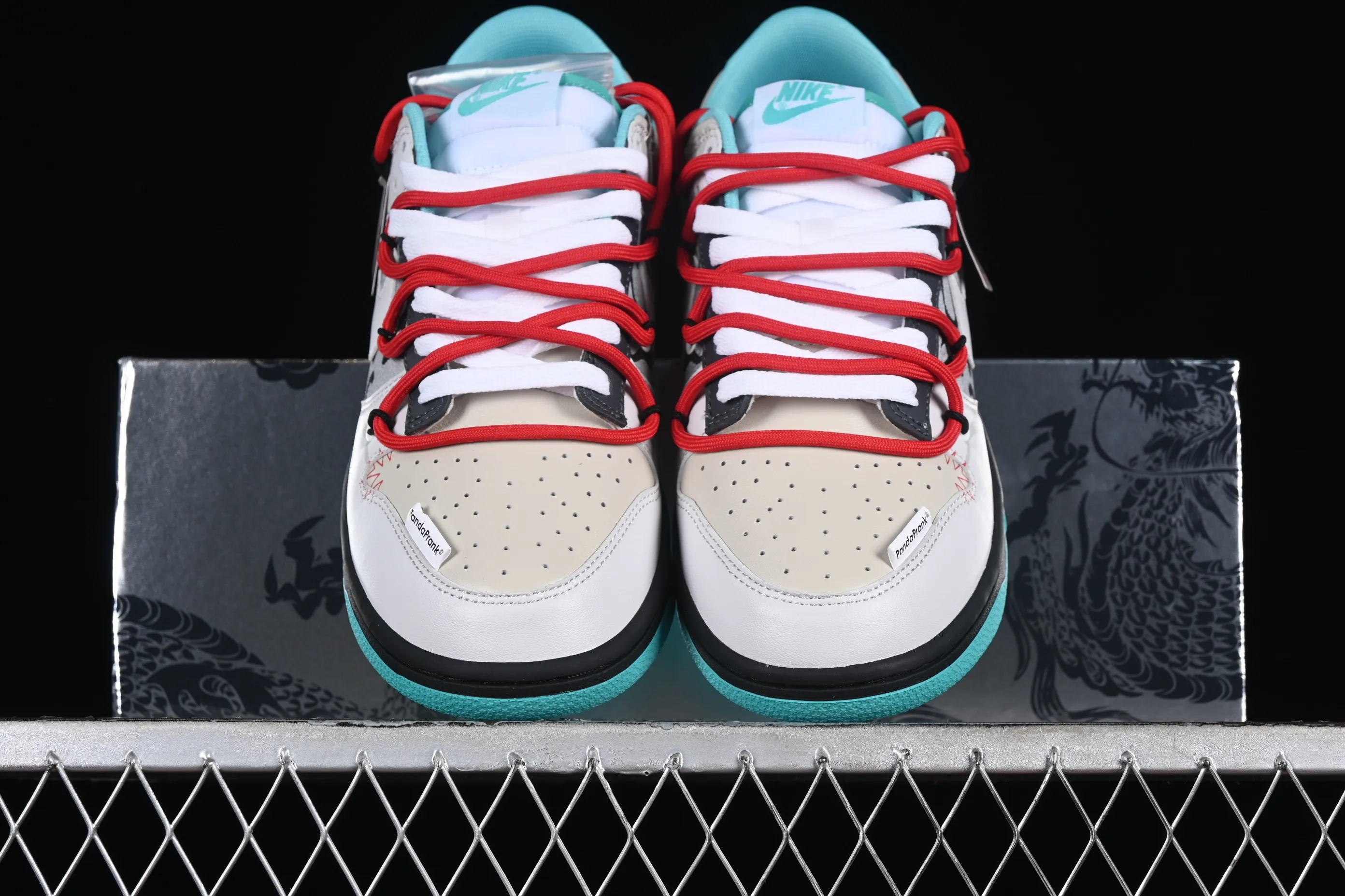All categories Nk SB Dunk series Nk SB Dunk Low low-top sneakers Nk Dunk Low Panda Prank CNY Year of the Dragon Limited Edition Youlong Zeling Moyu Hongyun SB low-top casual sneakers DV0831-101